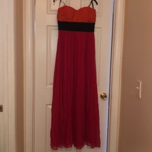 Cache 100% Silk gown